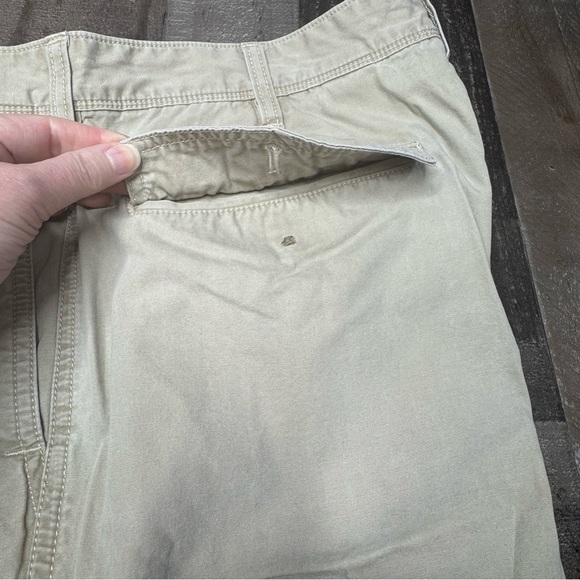 Eddie Bauer Khaki Cargo Short size 36 - Picture 5 of 13